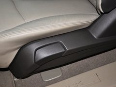 别克GL8 2013款 2.4L LT豪华商务行政版 7座
