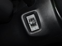 雪铁龙C5 2013款 2.0L 自动 尊享型