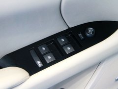 凯迪拉克XTS 2013款 28T 精英型