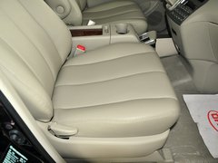 比亚迪M6 2013款 2.4L 手动 豪华型 7座