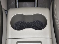 比亚迪M6 2013款 2.4L 手动 豪华型 7座