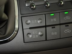 比亚迪M6 2013款 2.4L 手动 豪华型 7座