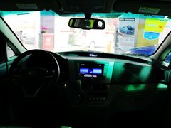 比亚迪M6 2013款 2.4L 自动 豪华型 7座