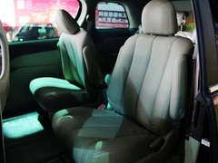比亚迪M6 2013款 2.4L 自动 豪华型 7座