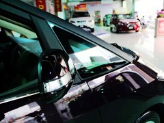 比亚迪M6 2013款 2.4L 自动 豪华型 7座