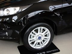 嘉年华 2013款 三厢 1.5L 自动 时尚型