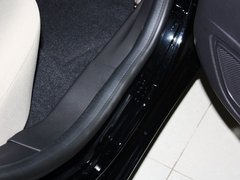 嘉年华 2013款 三厢 1.5L 自动 时尚型
