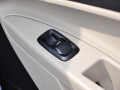 嘉年华 2013款 三厢 1.5L 手动 时尚型