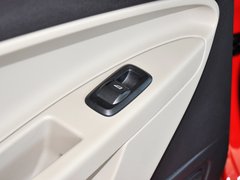 嘉年华 2013款 三厢 1.5L DCT 品尚型