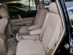 汉兰达 2011款 2.7L 自动 两驱精英版5座