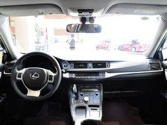 雷克萨斯CT 2013款 200h 1.8L CVT 暗夜骑士版