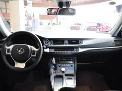 雷克萨斯CT 2013款 200h 1.8L CVT 暗夜骑士版