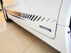 雷克萨斯CT 2013款 200h 1.8L CVT 暗夜骑士版