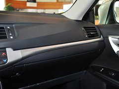 雷克萨斯CT 2013款 200h 1.8L CVT 花语花忆版