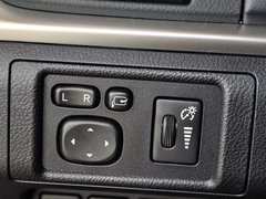 雷克萨斯CT 2013款 200h 1.8L CVT 花语花忆版