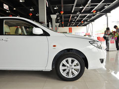 比亚迪L3 2013款 1.5L DCT 尊贵型