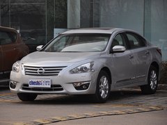 东风日产 天籁 2.5XL NAVI-Tech 车辆左前45度视角