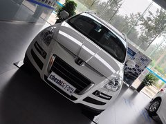 大7 SUV 2013款 2.2T 自动 四驱智尊型 5座