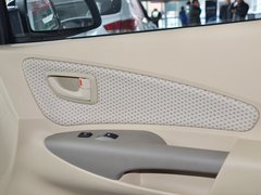 途胜L 2013款 2.0L 手动 两驱时尚型 5座