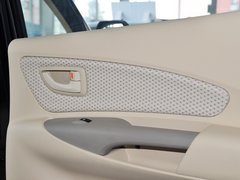 途胜L 2013款 2.0L 手动 两驱时尚型 5座