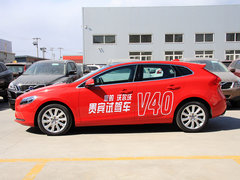 沃爾沃(進口) 沃爾沃V40 2.0T AT 車輛正右側