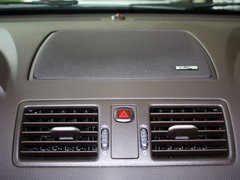 沃尔沃(进口)  沃尔沃XC90 2.5T AT 中控仪表台上方