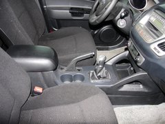 瑞鹰 2013款 2.0L 手动 两驱经典版 5座