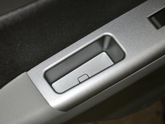 雨燕 2013款 1.5L 自动 运动型