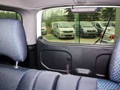 帕拉丁 2013款 2.4L 手动 两驱标准型国V 5座
