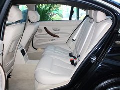 华晨宝马  320Li 2.0T 第二排座椅正视图