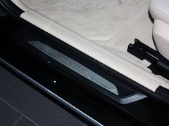 宝马3系 2013款 320Li 2.0T 改款风尚设计套装