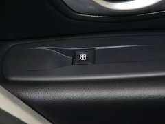风朗 2013款 2.0L CVT 时尚版