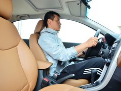 宝骏630 2013款 1.5L 自动 精英型