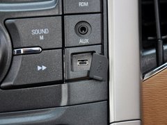 宝骏630 2013款 1.5L 手动 精英型