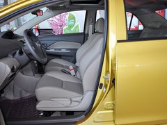 一汽丰田  威驰 1.6L AT 驾驶席座椅正视图