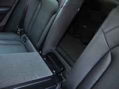 奥迪Q3 2013款 2.0T 35 TFSI 舒适型 5座