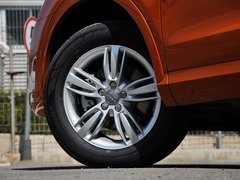 奥迪Q3 2013款 2.0T 35 TFSI 舒适型 5座