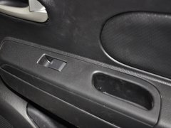 启辰R50 2013款 1.6L 手动 时尚版