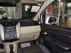 啟辰R50 2013款 1.6L 手動(dòng) 時(shí)尚版