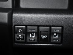 马自达5 2013款 2.0L 自动 豪华型 7座