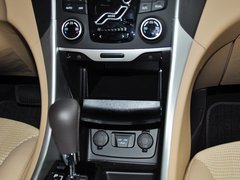 索纳塔八 2013款 2.0L 自动 豪华版