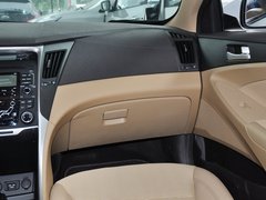 索纳塔八 2013款 2.0L 自动 豪华版