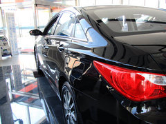 索纳塔八 2013款 2.0L 自动 领先版