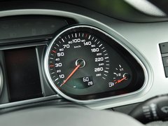 奥迪Q7 2014款 35 TFSI quattro 运动型