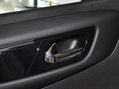 世嘉 2013款 两厢 1.6L 自动 乐尚型