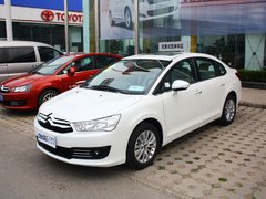 世嘉 2013款 三厢 1.6L 自动 品享型