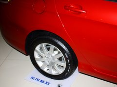 标致308 2013款 2.0L 自动 风尚型
