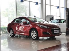 东风标致  308 1.6L MT 车辆右侧45度角