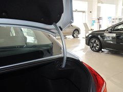 标致308 2013款 1.6L AT 优尚型