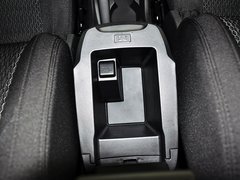 标致308 2013款 1.6L AT 优尚型